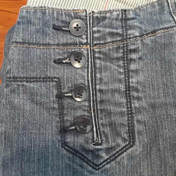 Old Navy Ladies Lowest Rise Saylor Jeans - Picture 4 of 5